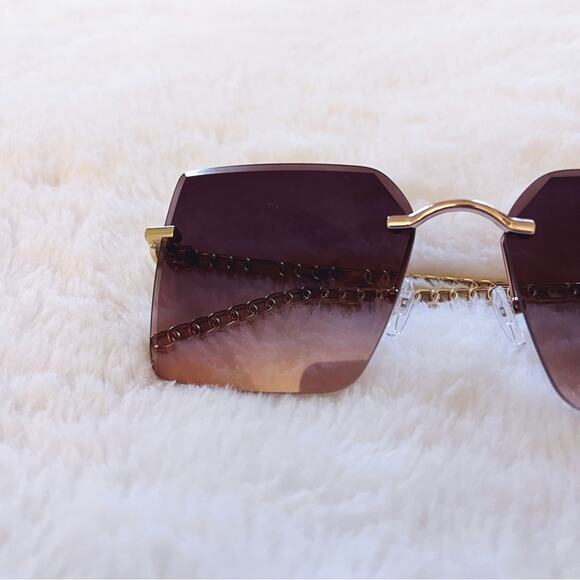 Skyla Purple & Gold Chain Link Oversized Sunglasses - Picture 2 of 9